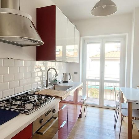 Comfortable Apartment In The Heart Of Lecco Zewnętrze zdjęcie