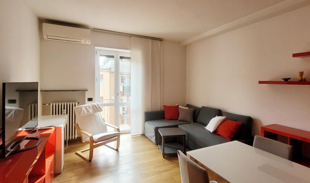 Comfortable Apartment In The Heart Of Lecco Zewnętrze zdjęcie