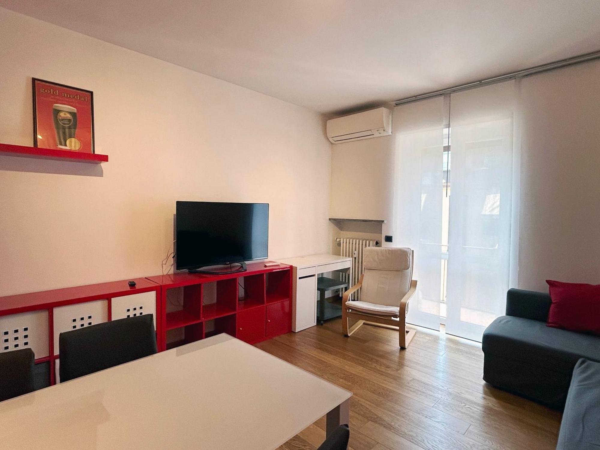 Comfortable Apartment In The Heart Of Lecco Zewnętrze zdjęcie