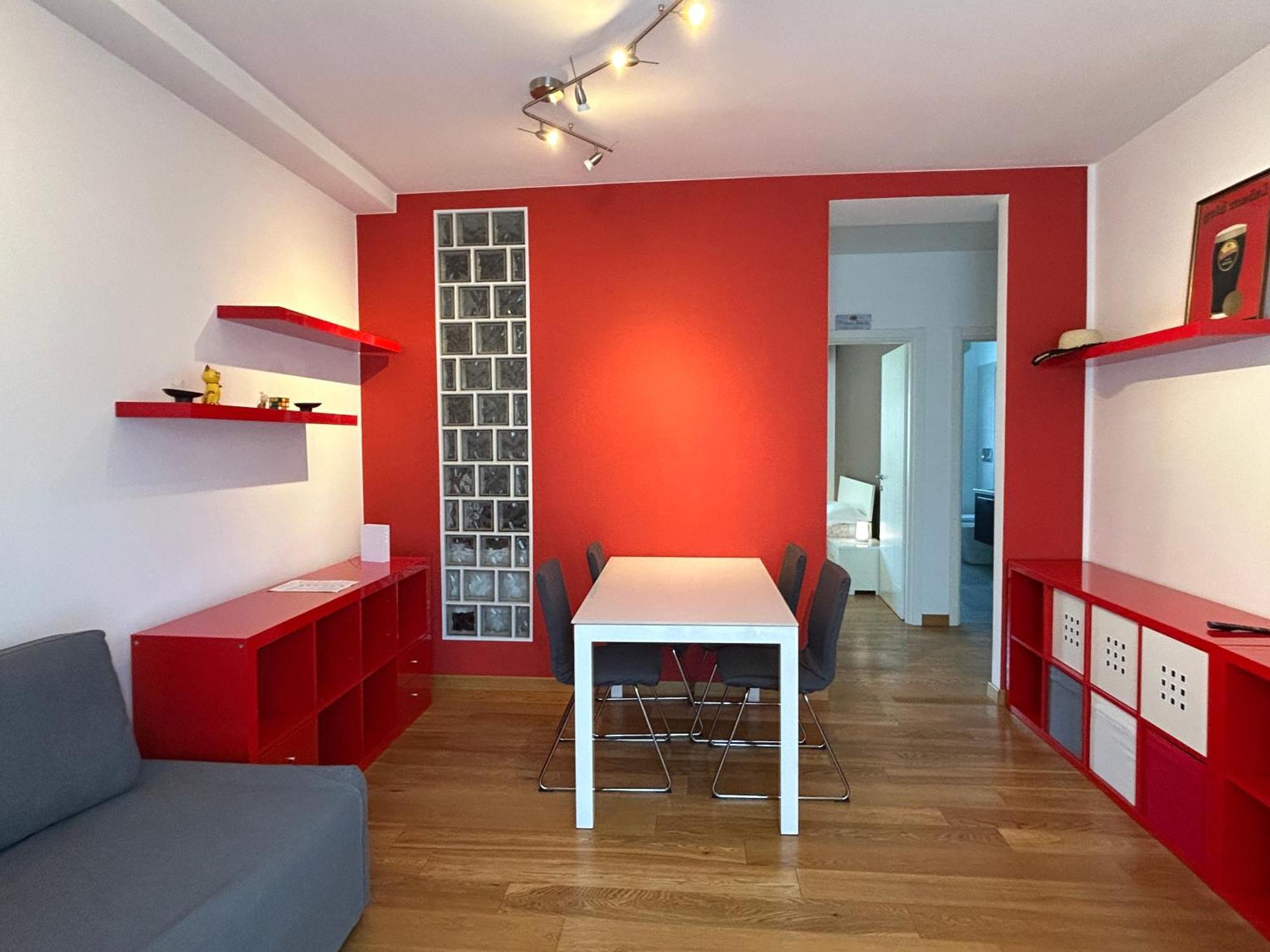 Comfortable Apartment In The Heart Of Lecco Zewnętrze zdjęcie